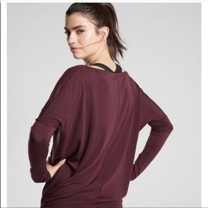 Athleta essence flow top small